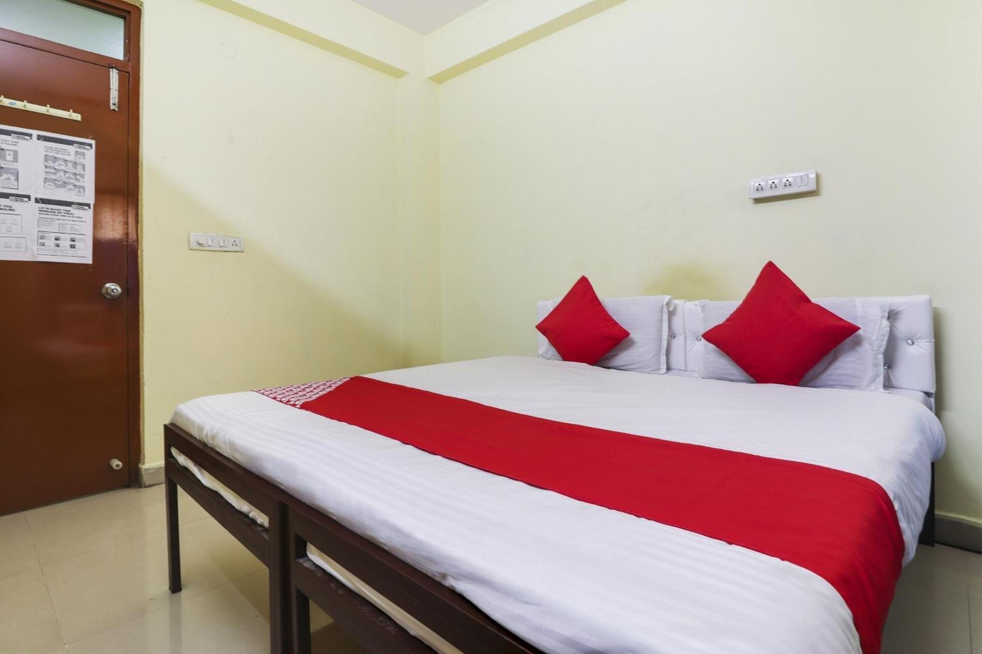 Hotel O Ruby Grand Inn Kondapur  Buitenkant foto