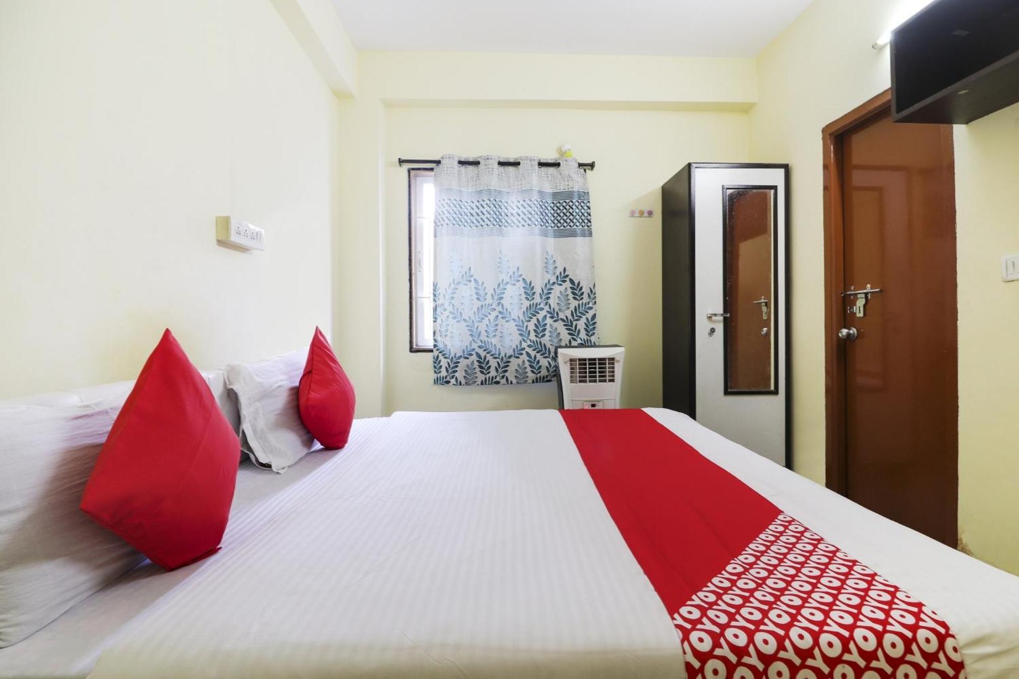 Hotel O Ruby Grand Inn Kondapur  Buitenkant foto